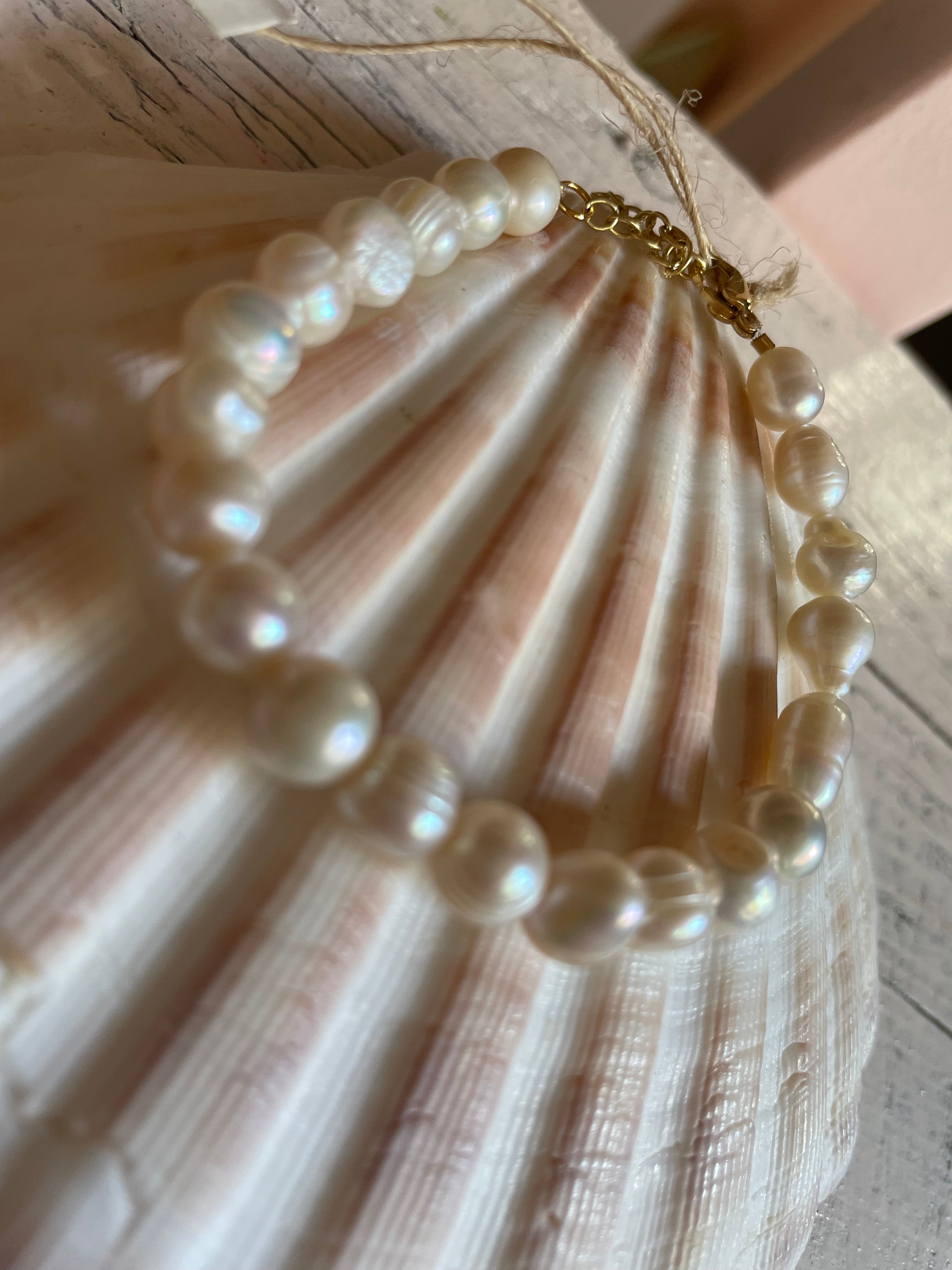Handmade Pearl Beaded Pendant Bracelet