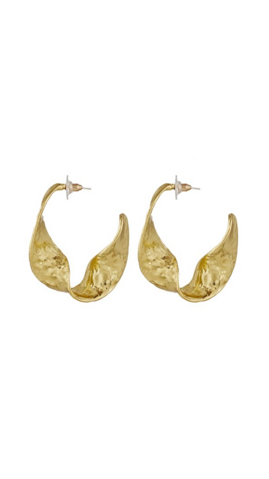 Wavy Metal Hoop Earrings