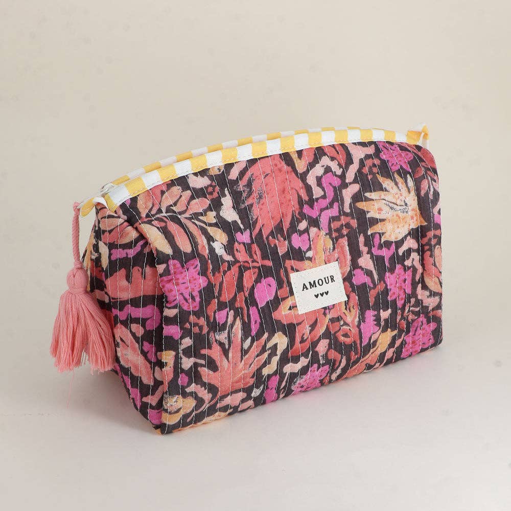 Large pouch with "LOVE" and heart motifs, 100% polyester: Black/ Pink