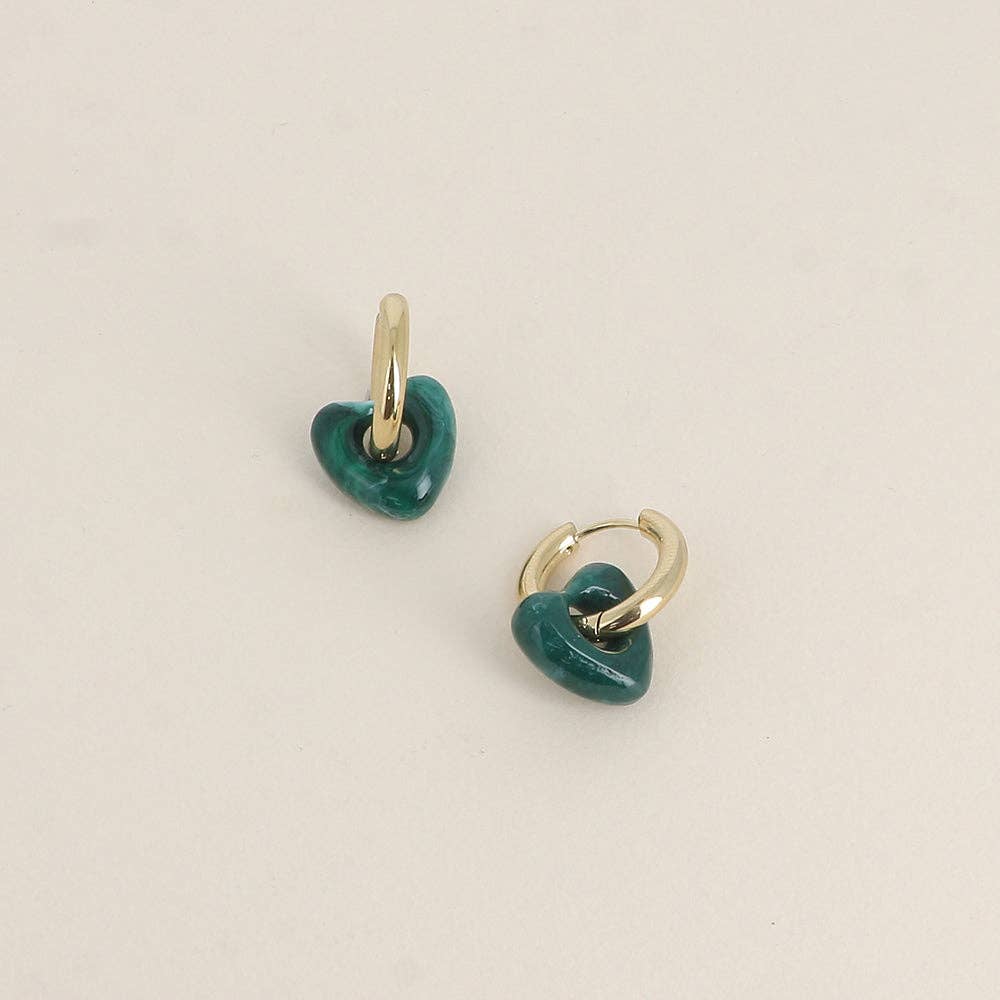 Hoop earrings — resin heart: Gold / Leopard