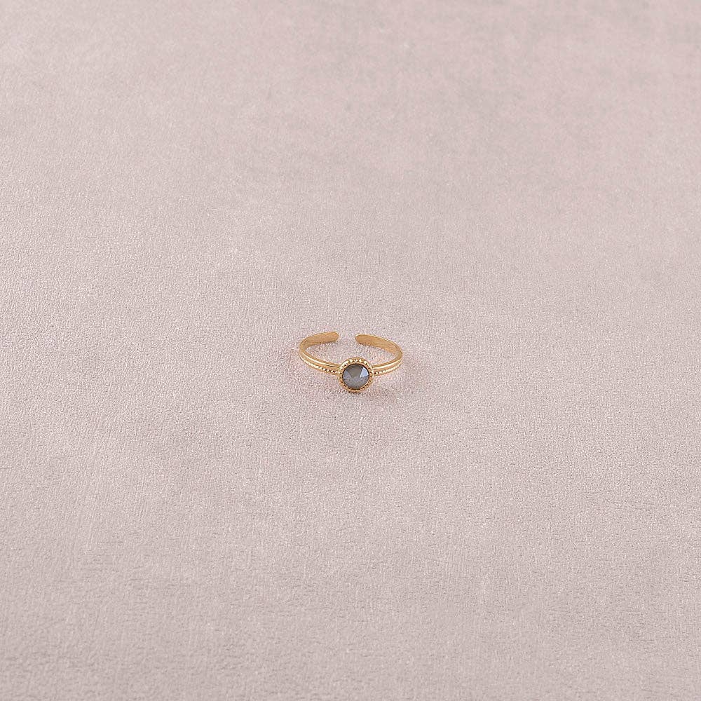 Ring - adorned with Swarovski® crystals: Gold / Dark Grey