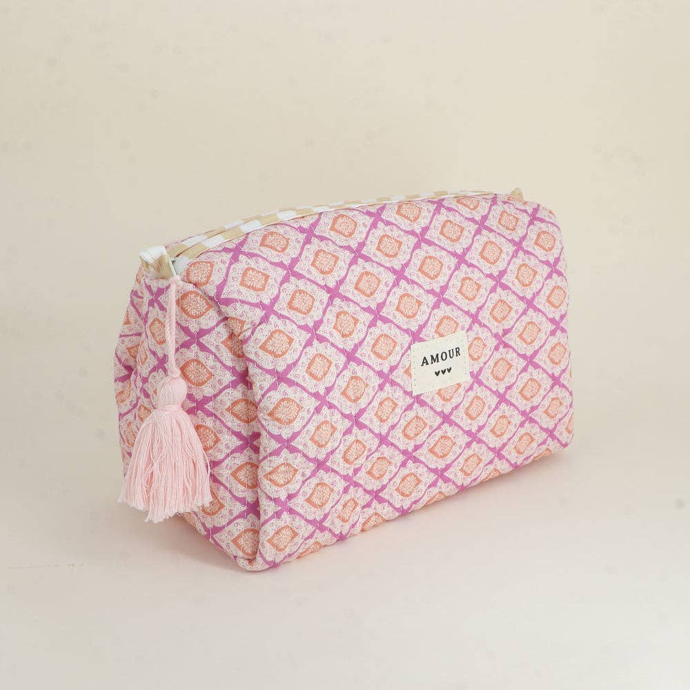 Large pouch with "LOVE" and heart motifs, 100% polyester: Black/ Pink