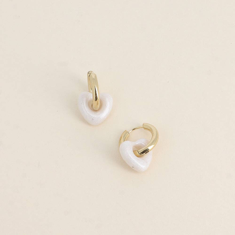 Hoop earrings — resin heart: Gold / Leopard