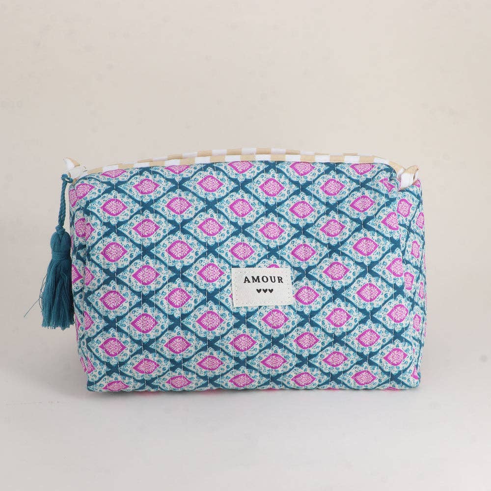Large pouch with "LOVE" and heart motifs, 100% polyester: Khaki