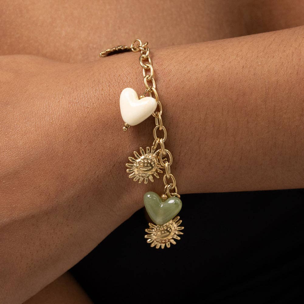 Bracelet - resin heart beads and textured flowers: Gold / Khaki