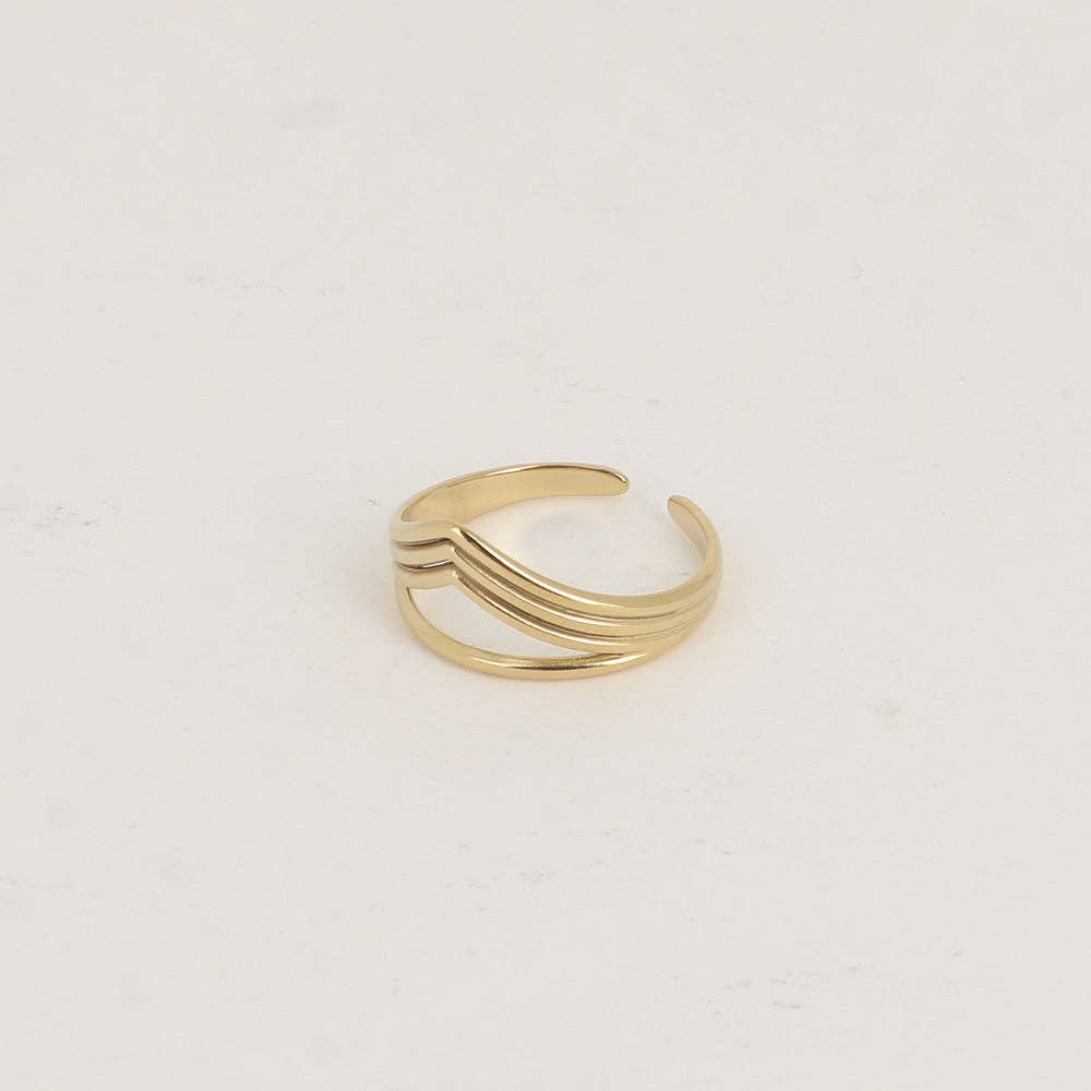 Ring - 4 rows, bar and V: Gold