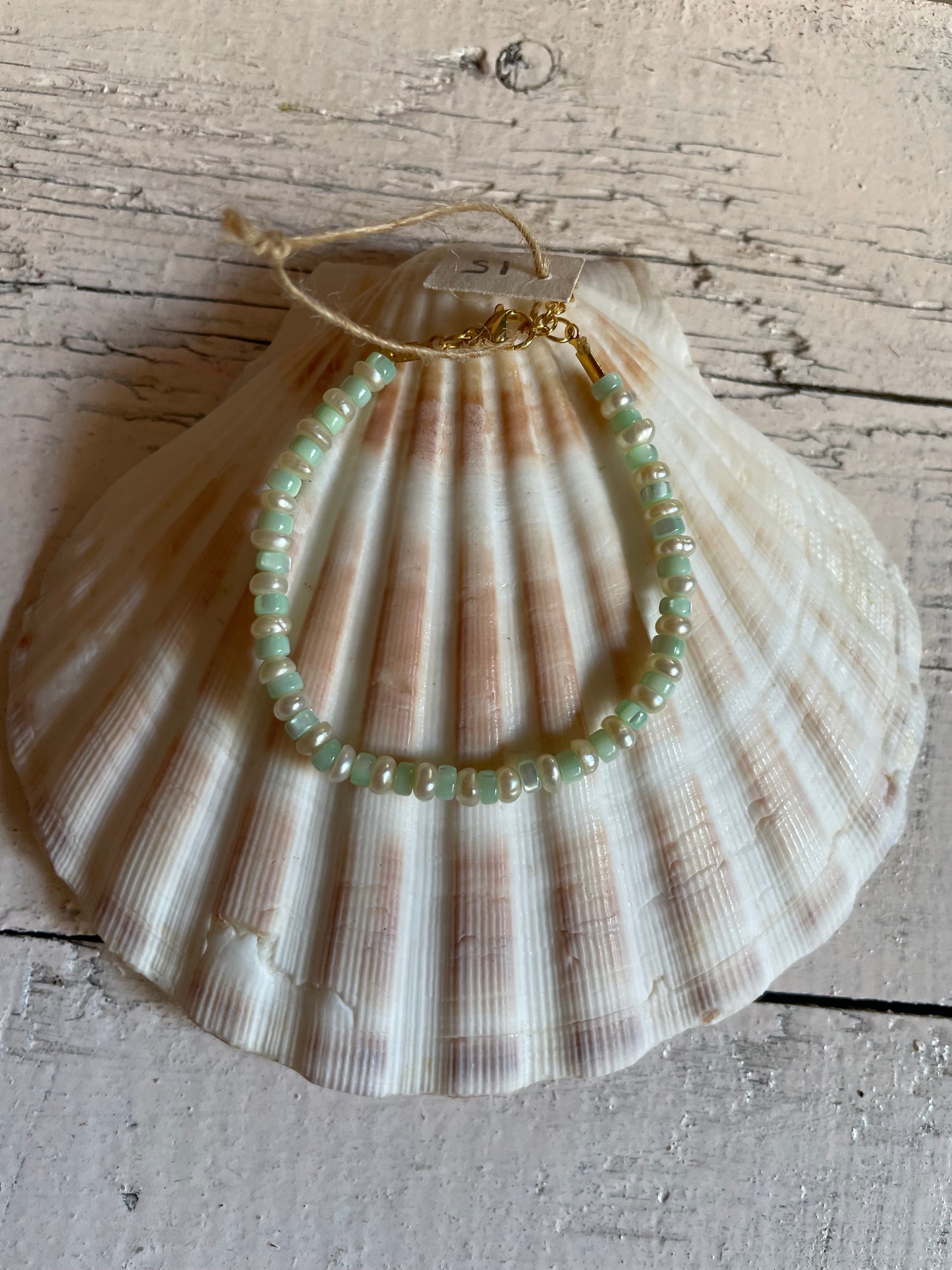 Handmade Pearl Beaded Pendant Bracelet