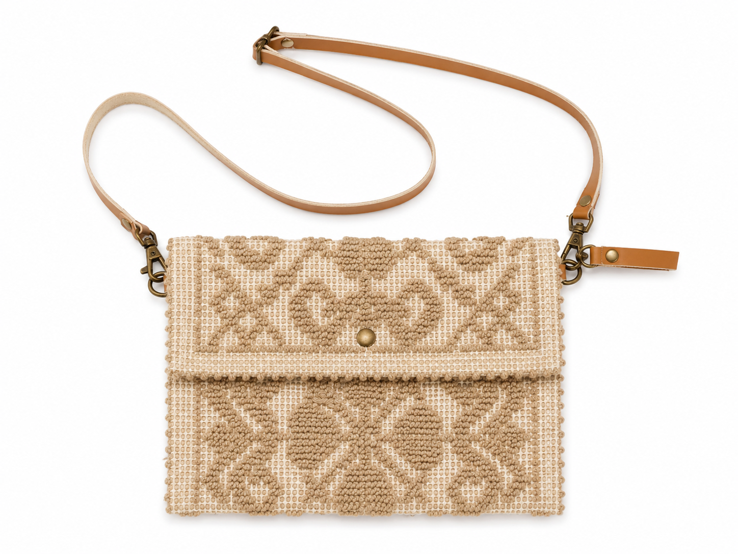 Textured beige clutch