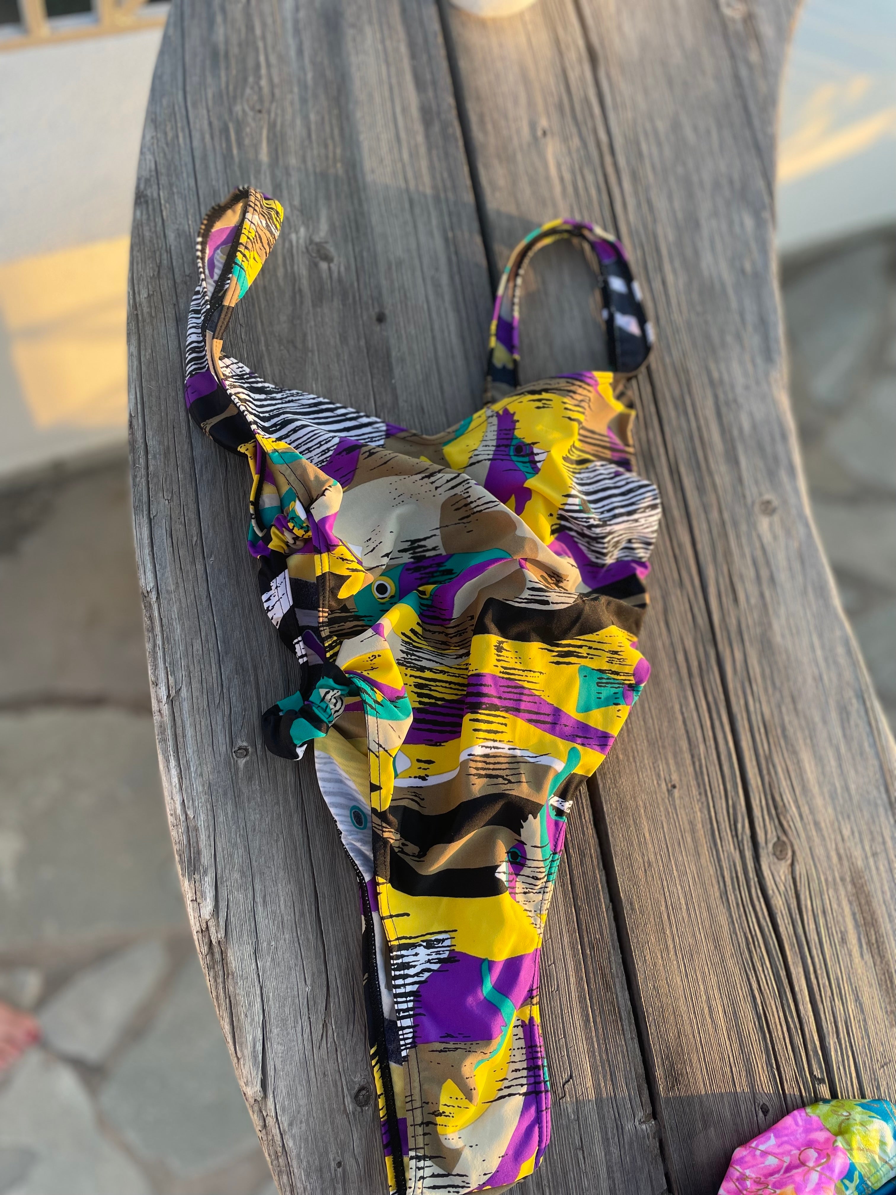 Ολόσωμο Μαγιό με Κοψίματα – Delmar