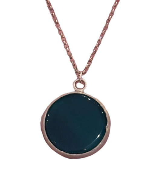 Circular Necklace with Dark Green Stone Pendant