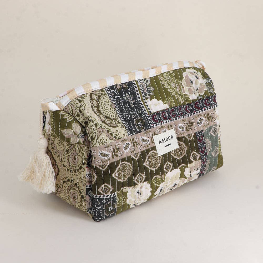 Large pouch with "LOVE" and heart motifs, 100% polyester: Khaki