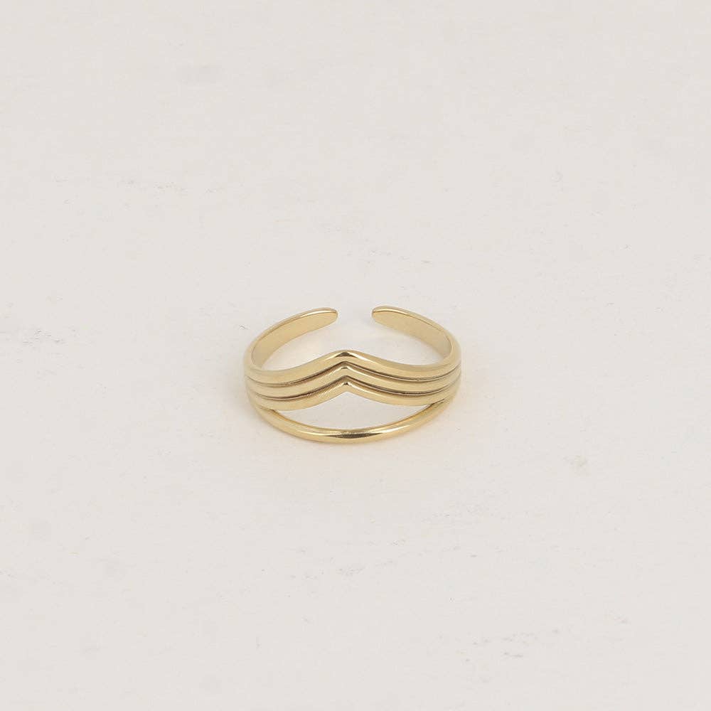 Ring - 4 rows, bar and V: Gold