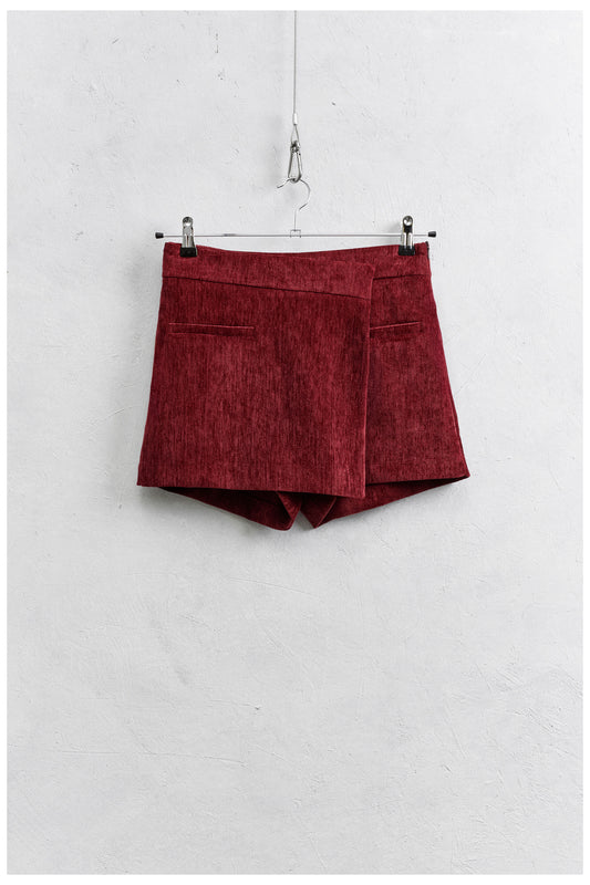 Short Skοrt with Flap Detail